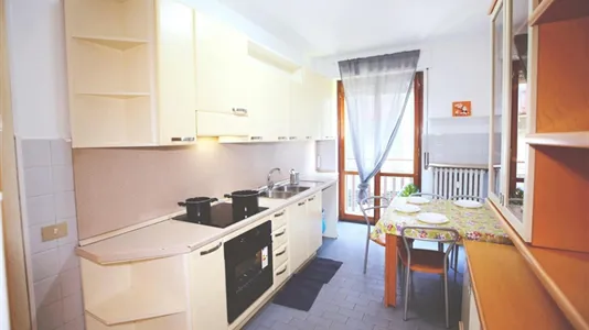 Rooms in Lecco - photo 10