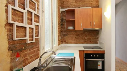 Apartments in Barcelona Ciutat Vella - photo 4