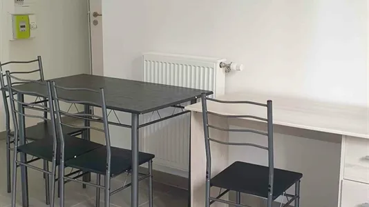 Apartments in Bobigny - photo 2