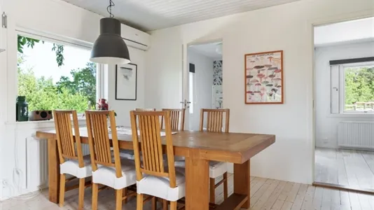 Houses in Nynäshamn - photo 4