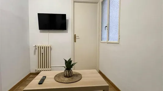 Rooms in Barcelona Eixample - photo 4