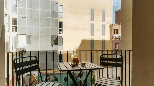 Rooms in Barcelona Ciutat Vella - photo 4