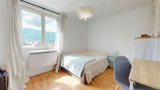 Rooms in Grenoble - photo 2