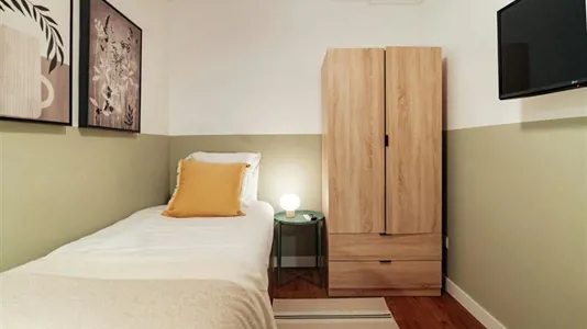 Rooms in Barcelona Eixample - photo 3