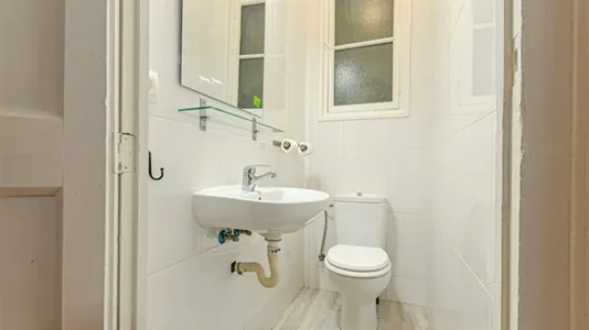 Rooms in Barcelona Eixample - photo 7