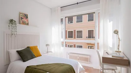 Rooms in Madrid Chamberí - photo 4
