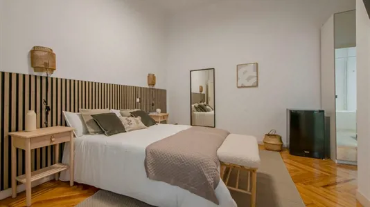 Rooms in Madrid Salamanca - photo 2