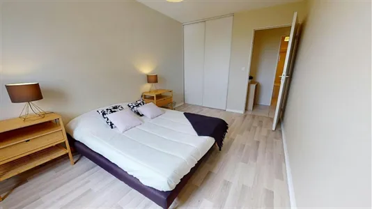 Apartments in Lyon - photo 3