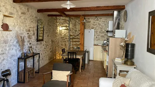 Houses in Béziers - photo 2