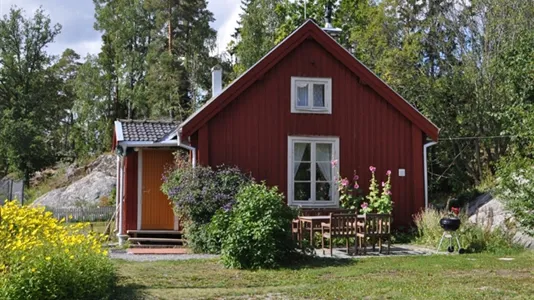 Houses in Värmdö - photo 1