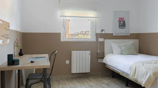 Rooms in Getafe - photo 2