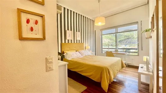 Rooms in Bilbao - photo 1