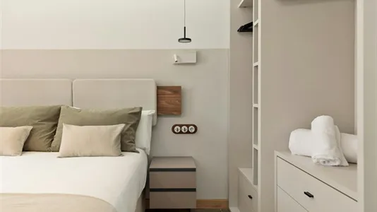 Rooms in Barcelona Eixample - photo 5