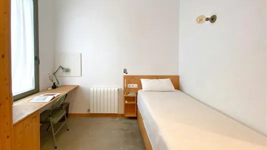 Rooms in Barcelona Eixample - photo 7