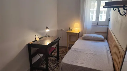Rooms in Málaga - photo 1