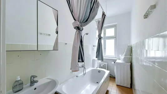 Rooms in Berlin Friedrichshain-Kreuzberg - photo 9