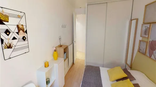 Rooms in Paris 8ème arrondissement - photo 4