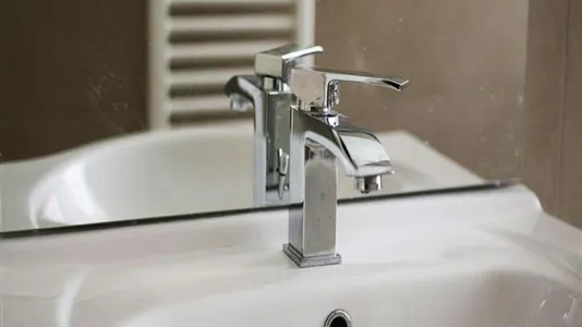 Rooms in Milano Zona 2 - Stazione Centrale, Gorla, Turro, Greco, Crescenzago - photo 8