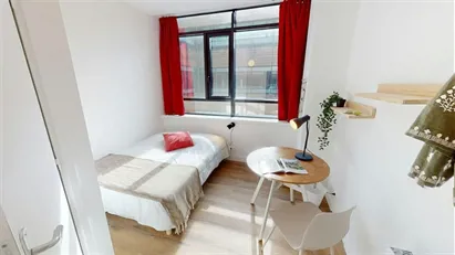 Room for rent in Nanterre, Île-de-France