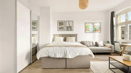 Apartments in Berlin Lichtenberg - photo 3