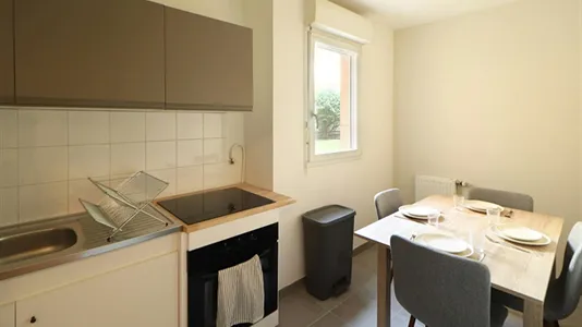 Rooms in Saint-Denis - photo 4