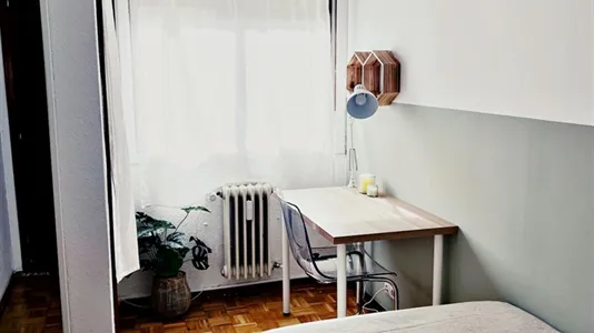 Rooms in Madrid Moncloa-Aravaca - photo 2