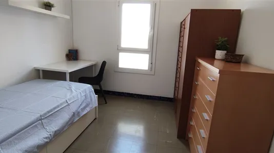 Rooms in Sabadell - photo 8