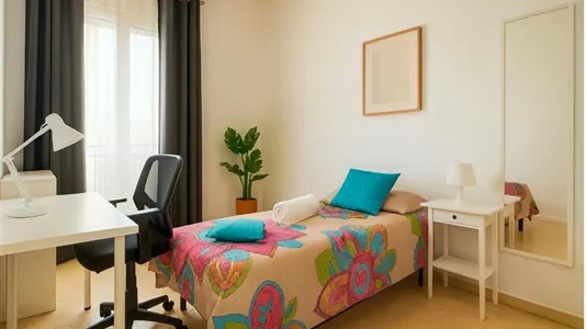 Rooms in Tarragona - photo 1