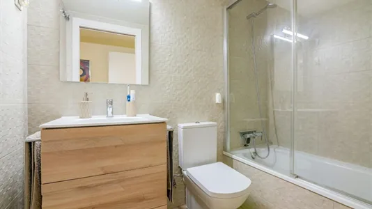 Rooms in L'Hospitalet de Llobregat - photo 4