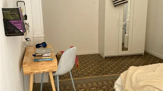 Rooms in Barcelona Ciutat Vella - photo 6