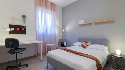 Rooms in Roma Municipio VII – Appio-Latino/Tuscolano/Cinecittà - photo 1