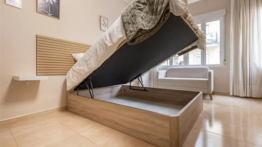 Rooms in Granada - photo 6