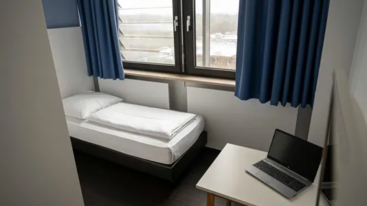 Apartments in Munich Moosach - photo 1