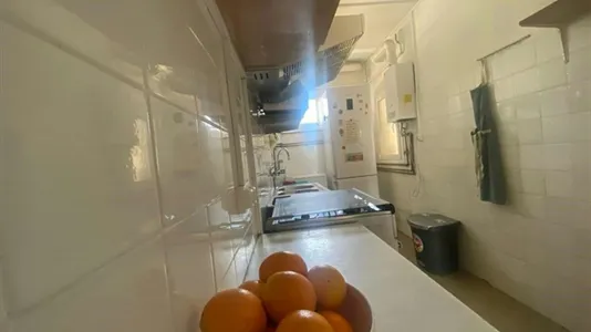 Rooms in Sabadell - photo 8