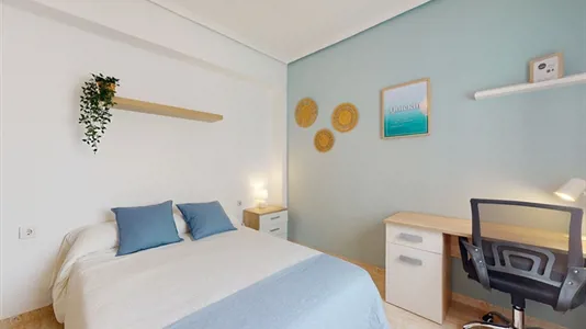 Rooms in Castellón de la Plana/Castelló de la Plana - photo 3