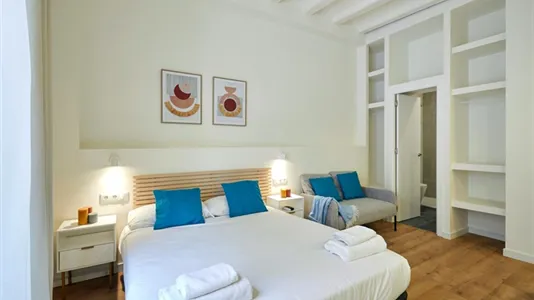 Apartments in Barcelona Ciutat Vella - photo 1