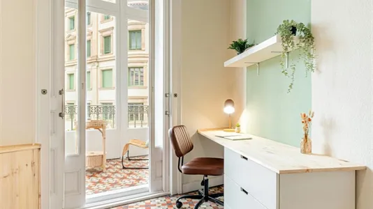 Rooms in Barcelona Eixample - photo 3