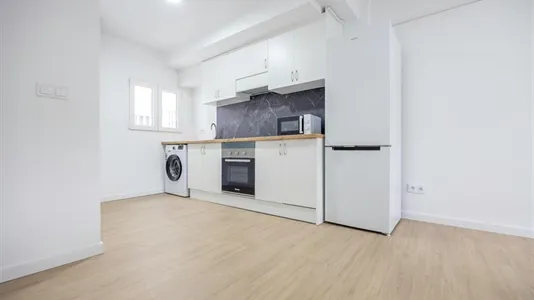 Rooms in el Camí de Vera - photo 7