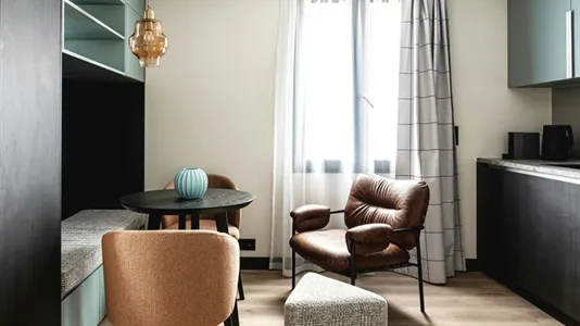 Apartments in Zürich District 2 - photo 2