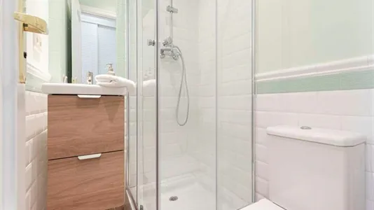 Rooms in Madrid Centro - photo 9