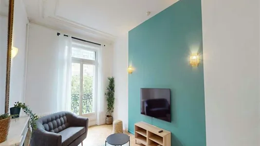 Rooms in Paris 17ème arrondissement - photo 9