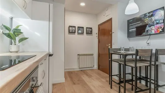 Rooms in Madrid Hortaleza - photo 7