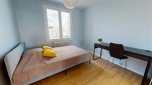 Apartments in Lyon - photo 4