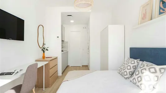 Rooms in Madrid Fuencarral-El Pardo - photo 2