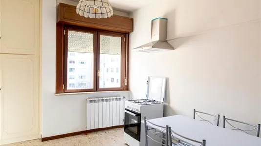 Rooms in Roma Municipio VIII – Appia Antica - photo 6