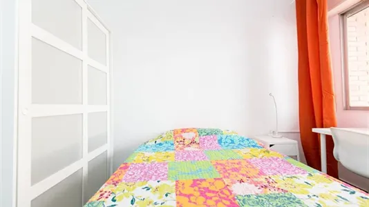 Rooms in Granada - photo 4