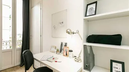 Room for rent in Milano Zona 6 - Barona, Lorenteggio, Milan