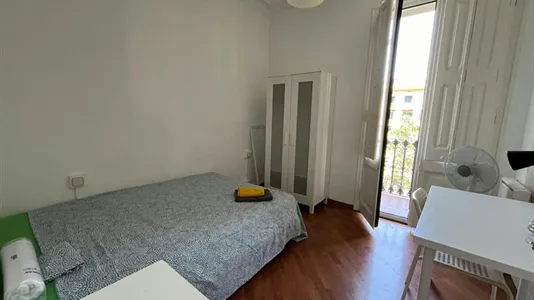 Rooms in Barcelona Eixample - photo 6