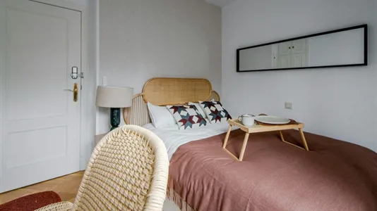 Rooms in Pozuelo de Alarcón - photo 2