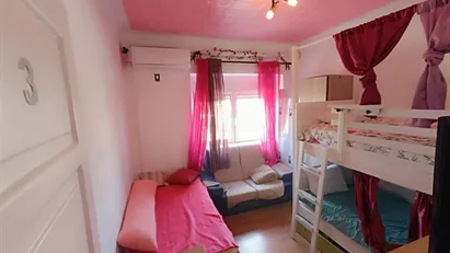Room for rent in Amadora, Lisbon (region)